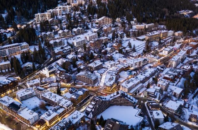 Bar blaze in Swiss ski resort town kills multiple people