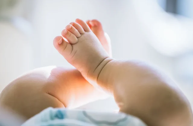 China’s birth rate falls to record low amid aging population