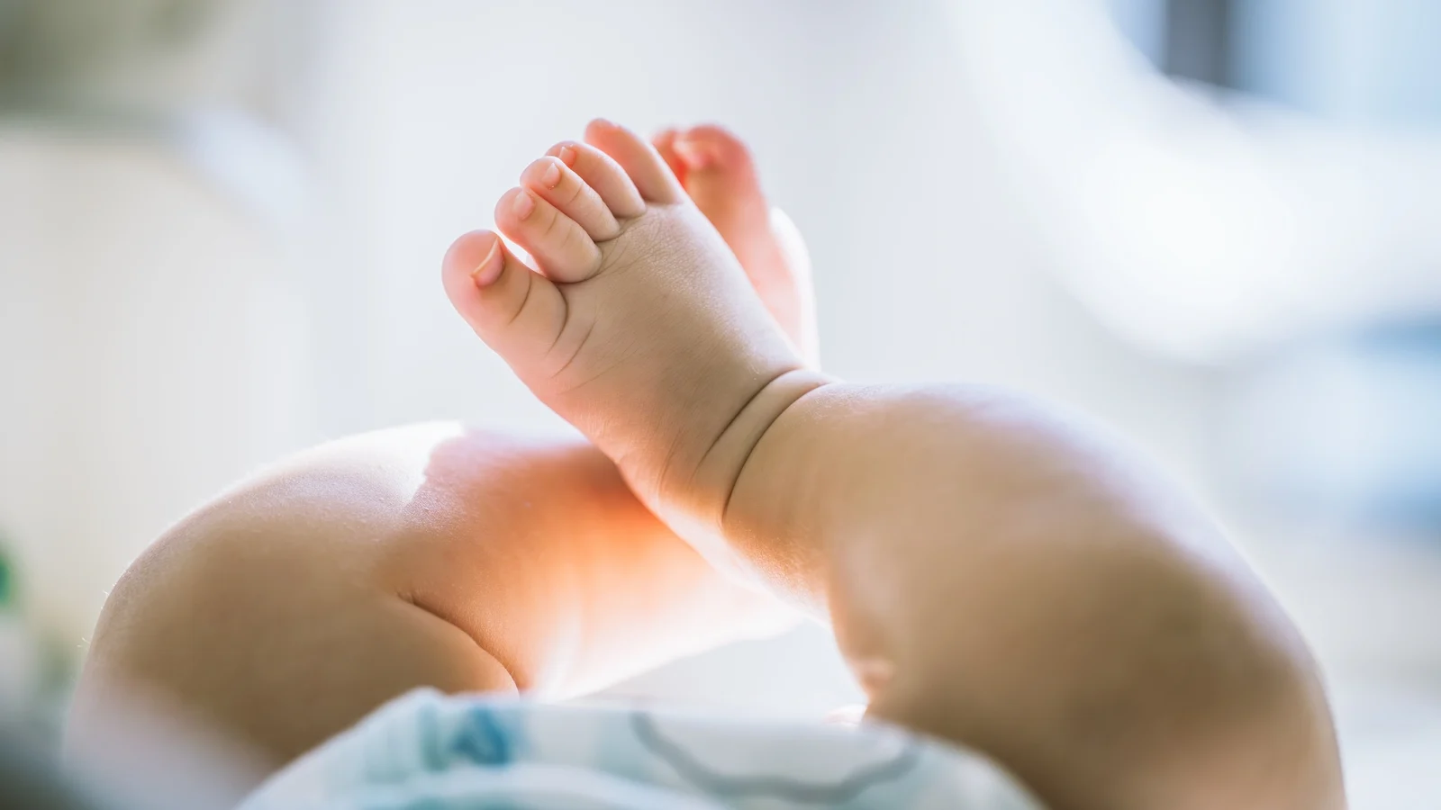 China’s birth rate falls to record low amid aging population