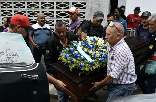 Conflicting Reports on How Many Prisoners Freed in Venezuela