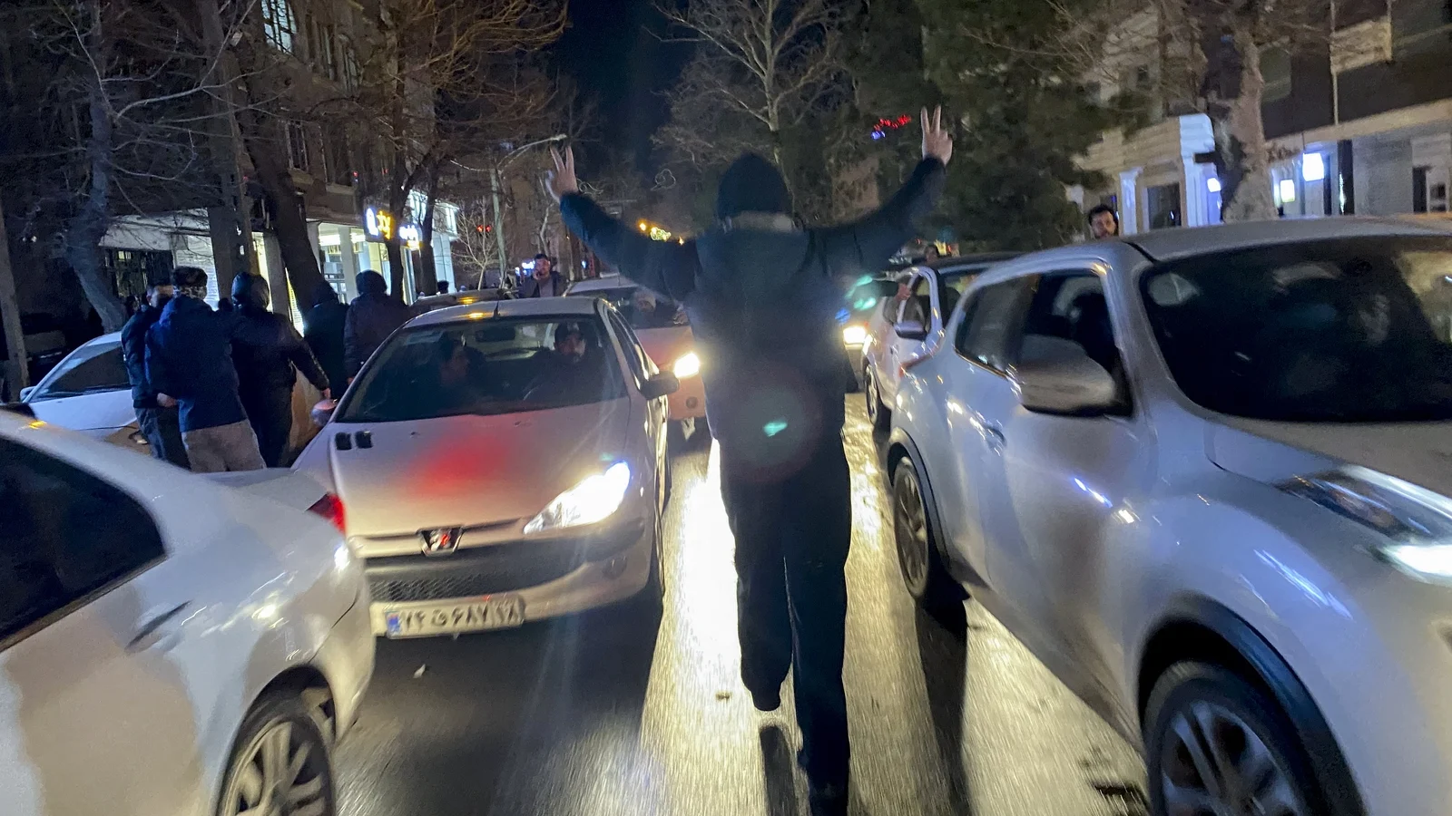 Fresh clashes erupt in Iran as protests enter second week, rights groups say