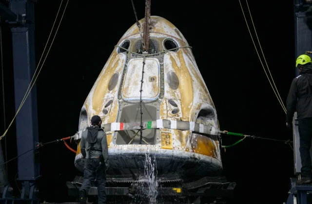 ISS crew makes emergency return, splashes down in the Pacific Ocean