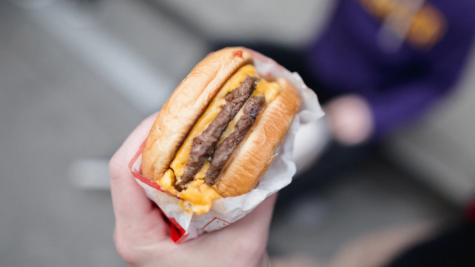 Irish Heart Foundation urges Irish government to match UK junk food ad ban
