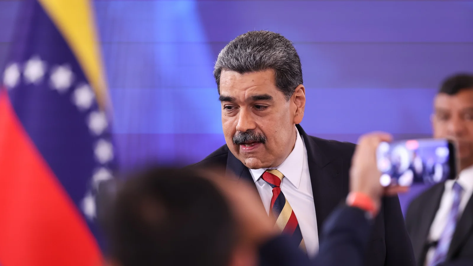 Maduro signals Venezuela ready to restart talks with the United States
