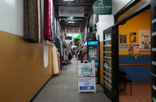 Minneapolis ICE crackdown puts strain on Somali-owned businesses