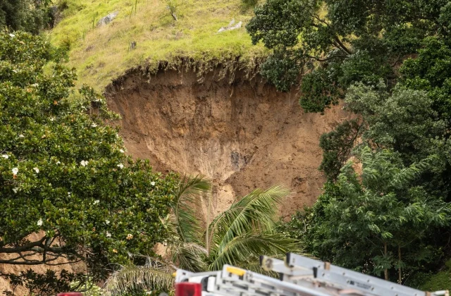 New Zealand landslide leaves little hope for survivors, police say