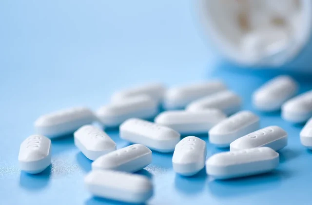 New research finds pregnancy acetaminophen not linked to autism risk
