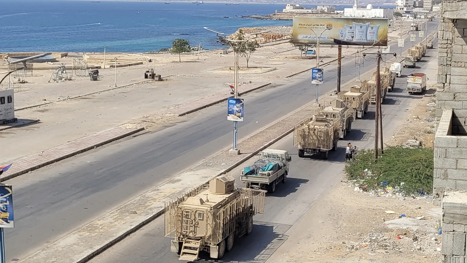 Saudi Arabia urges Yemeni rivals to negotiate as clashes intensify