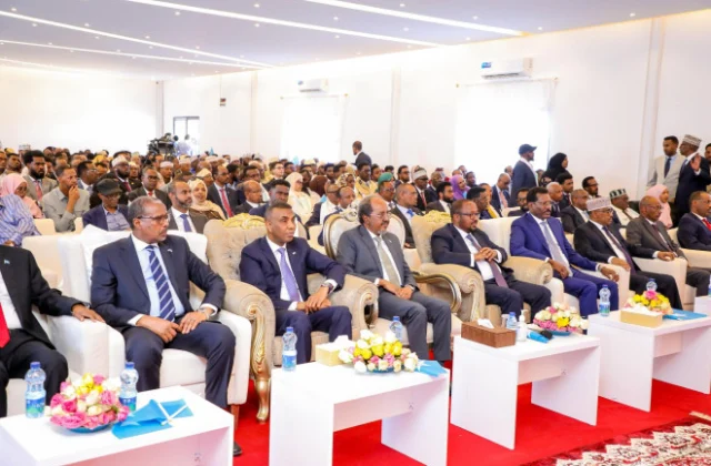 Somali Leaders, Foreign Envoys Attend Inauguration of Somalia’s Northeastern Regional President