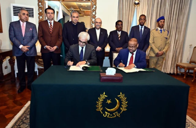 Somalia and Pakistan Lift Diplomatic Visa Requirements to Deepen Bilateral Ties