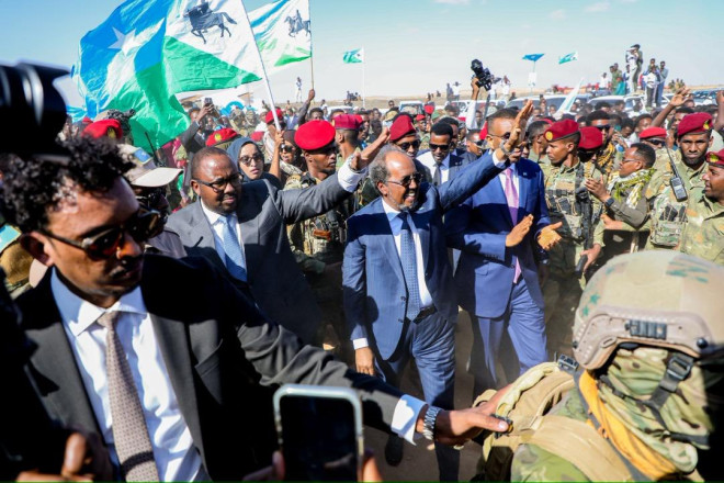 Somalia’s president and prime minister arrive in Las Anod on historic visit