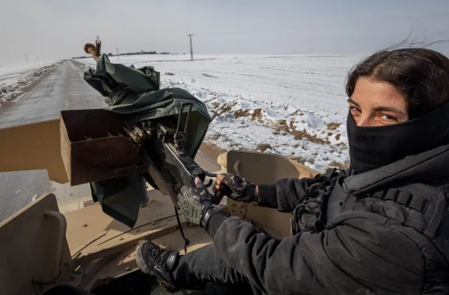 Syrian government, Kurdish forces extend ceasefire to transfer ISIS prisoners