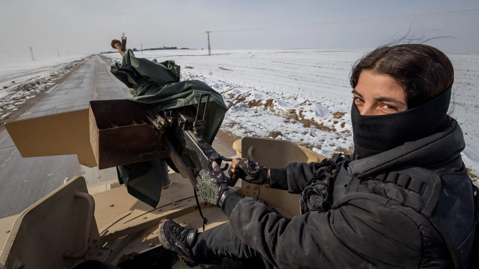 Syrian government, Kurdish forces extend ceasefire to transfer ISIS prisoners
