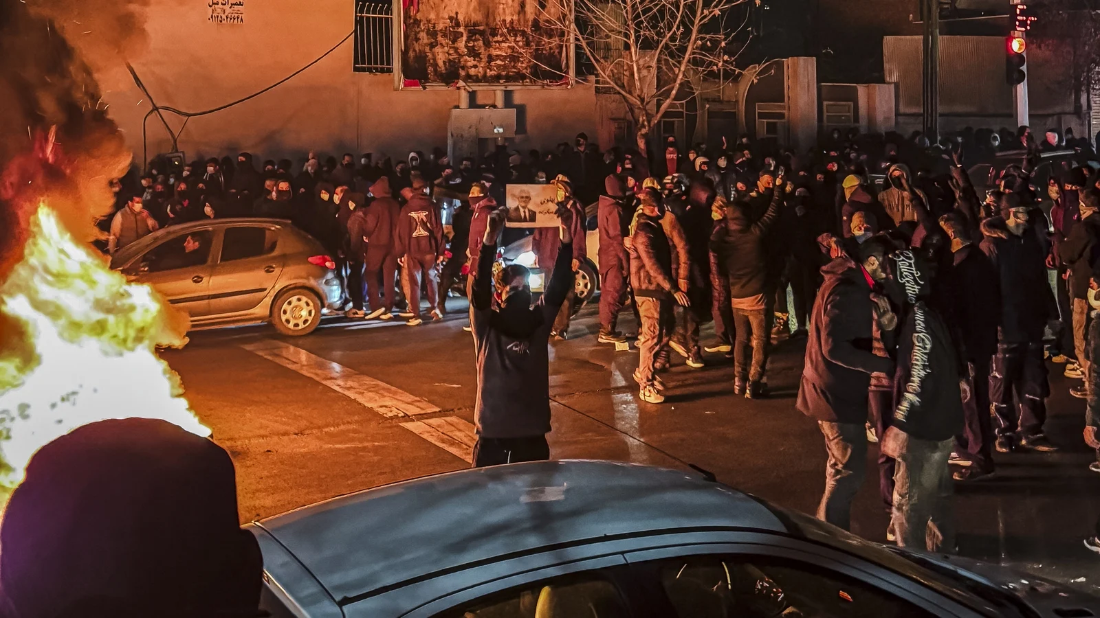 Trump urges Iranian protesters to persevere, vows help is on the way