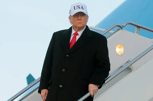 Trump warns of severe response if Iran executes protesters