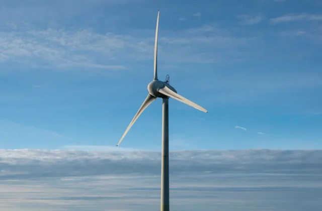 Wind and solar surpass fossil fuels in EU electricity generation