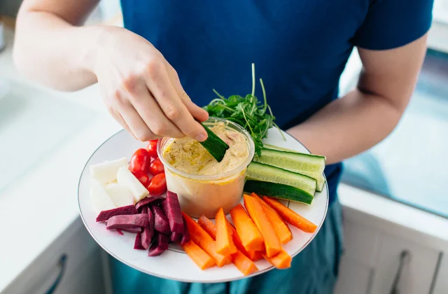 5 Nutritionist-Recommended Snacks to Support Weight Loss