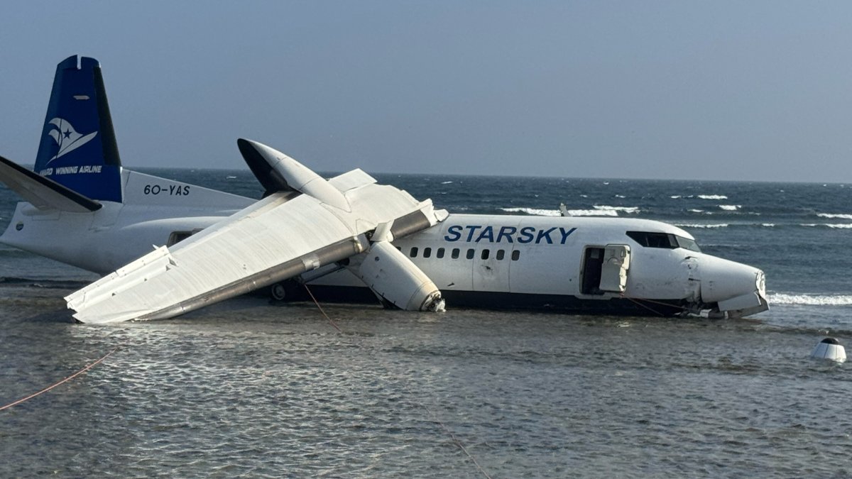 55 Safe After Passenger Jet Skids Off Runway