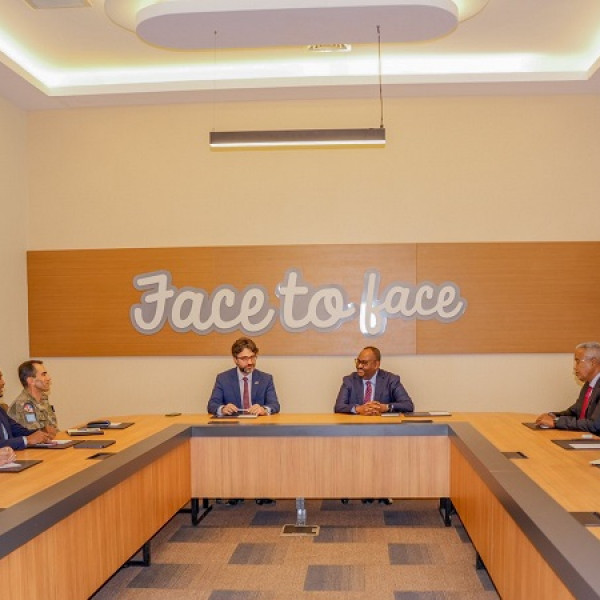 Deni meets Turkish ambassador to review Somalia’s political and security outlook