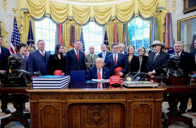 Donald Trump Signs Budget Deal, Ending the U.S. Government Shutdown