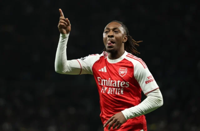 Eberechi Eze sinks Tottenham again, reigniting Arsenal title hopes; Liverpool snatches late win