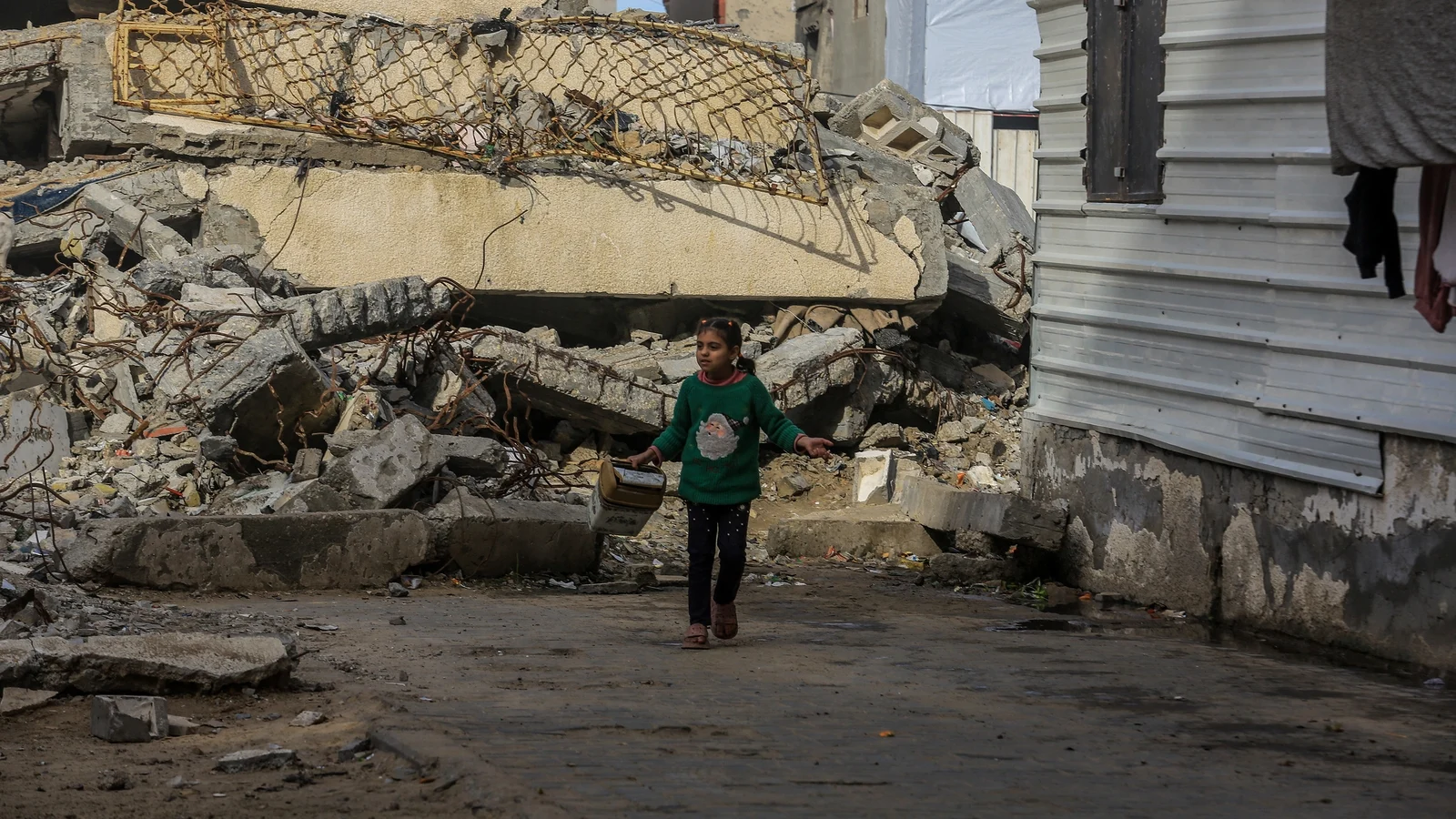 Israeli strikes kill eight in Gaza as ceasefire talks stall