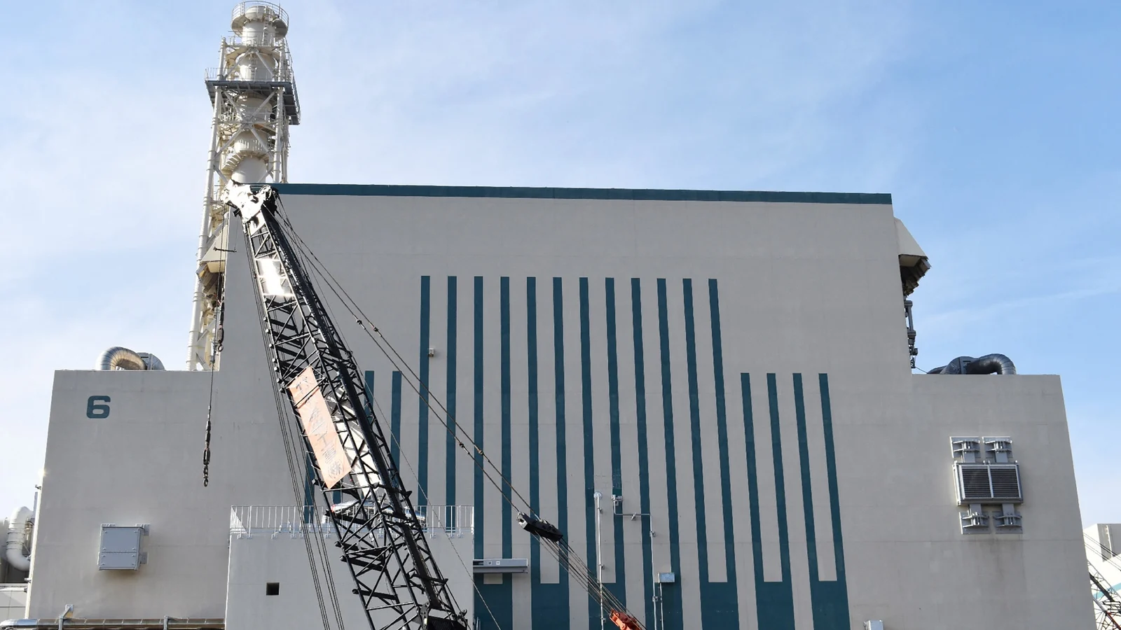 Japan set to restart the world’s largest nuclear power plant