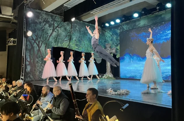 Kharkiv ballet performs defiantly amid Russia’s invasion of Ukraine