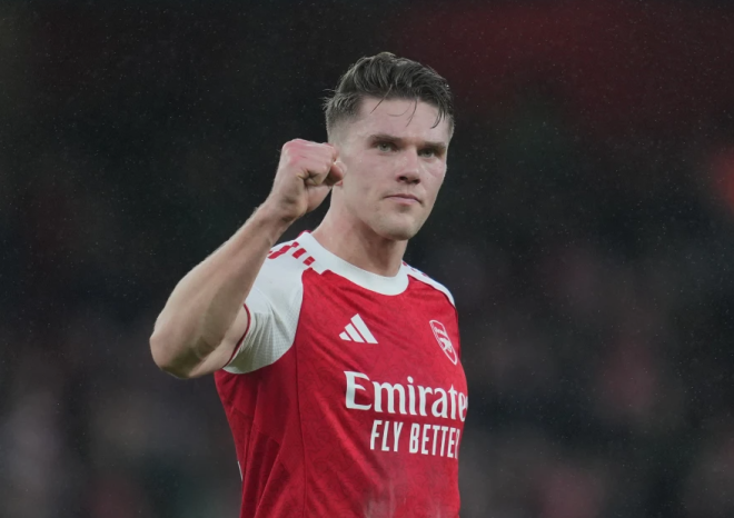 Manchester United seal fourth straight under Carrick as Arsenal open nine-point lead