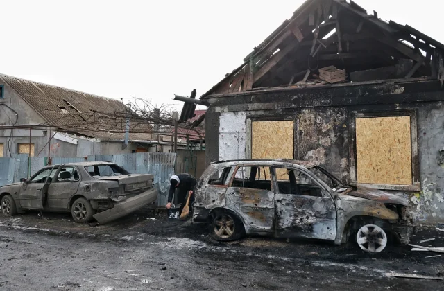 Russian attacks leave three dead in Ukraine amid pipeline rift with Hungary, Slovakia
