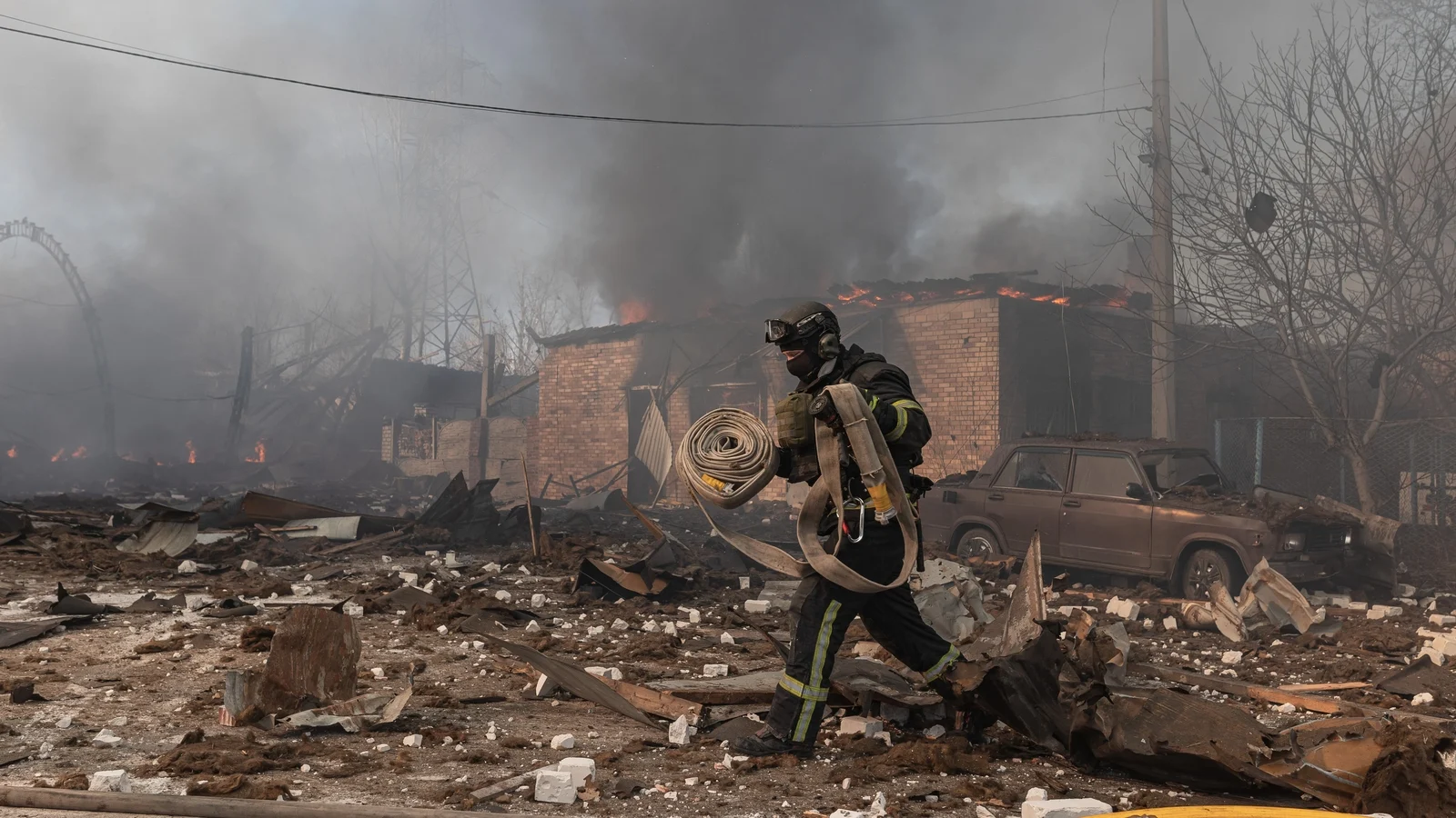 Russian strike in Ukraine claims four lives, three are children