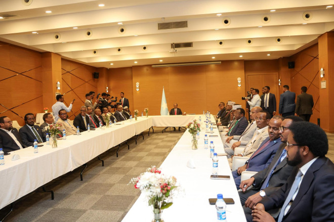 Somali President Meets Opposition Groups as Talks Resume on Elections, Constitution