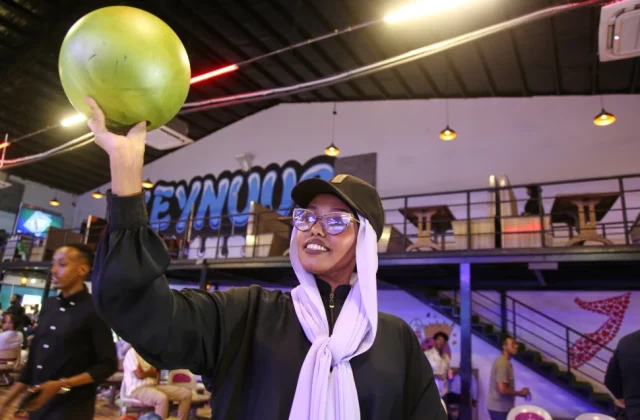 Somalia Opens First Bowling Alley as Middle Class and Diaspora Returnees Rise