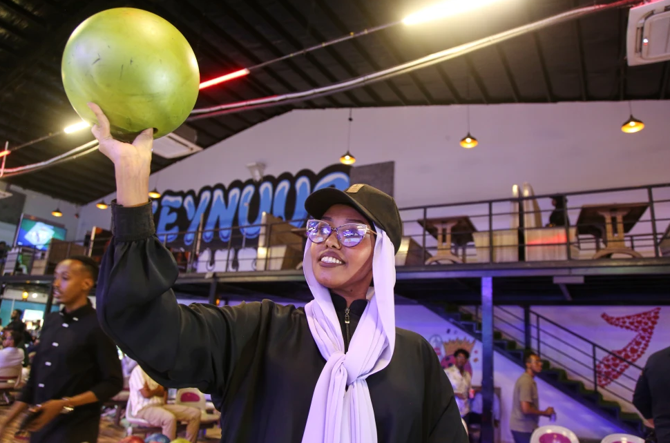 Somalia Opens First Bowling Alley as Middle Class and Diaspora Returnees Rise