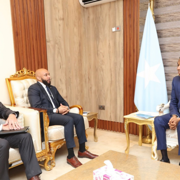 Somalia’s PM, U.S. Envoy Discuss Security and Election Framework