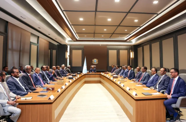 Somalia’s President Hassan Sheikh Mohamud Leads High-Level Talks With Opposition at Villa Somalia