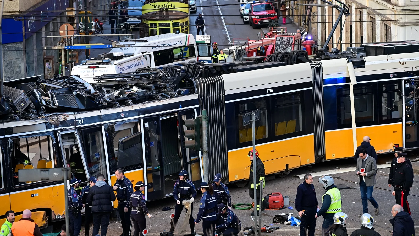 Tram derails in Milan; at least one killed, 40 injured