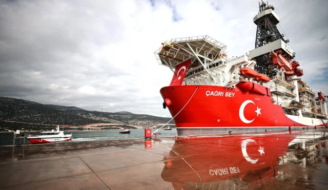 Turkey Deploys Deep-Sea Drillship to Somalia in First Overseas Offshore Mission