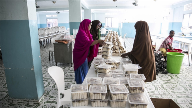 Turkish charity delivers food aid to 8,250 families in Somalia