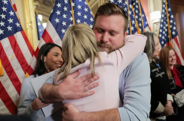 U.S. Democrats unveil ‘Virginia’s Law’ alongside Epstein victims