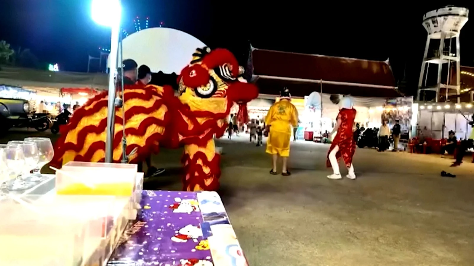 Viral video: Thai police in lion disguise nab fleeing thief