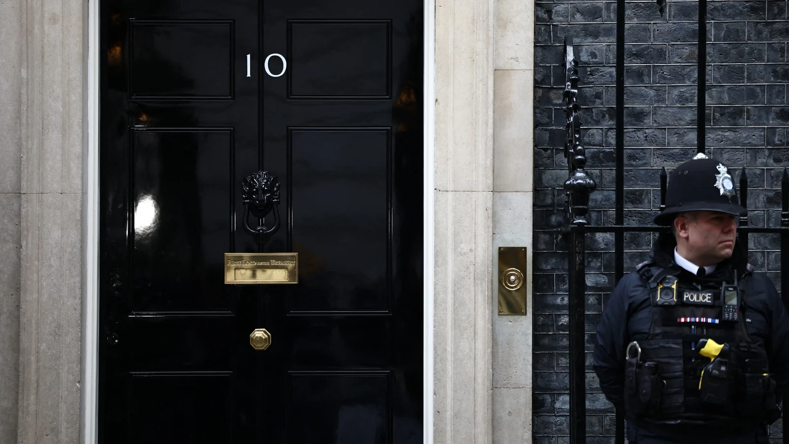 Who Takes Over if UK PM Keir Starmer Quits or Is Challenged?