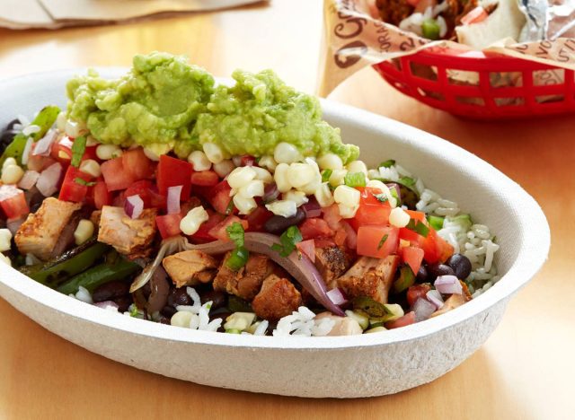 Chipotle burrito bowl chicken fajita vegetables