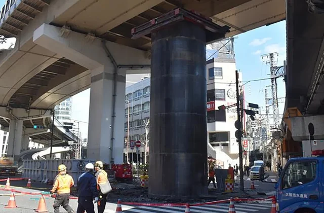 Giant steel cylinder of unknown origin snarls traffic in Japan