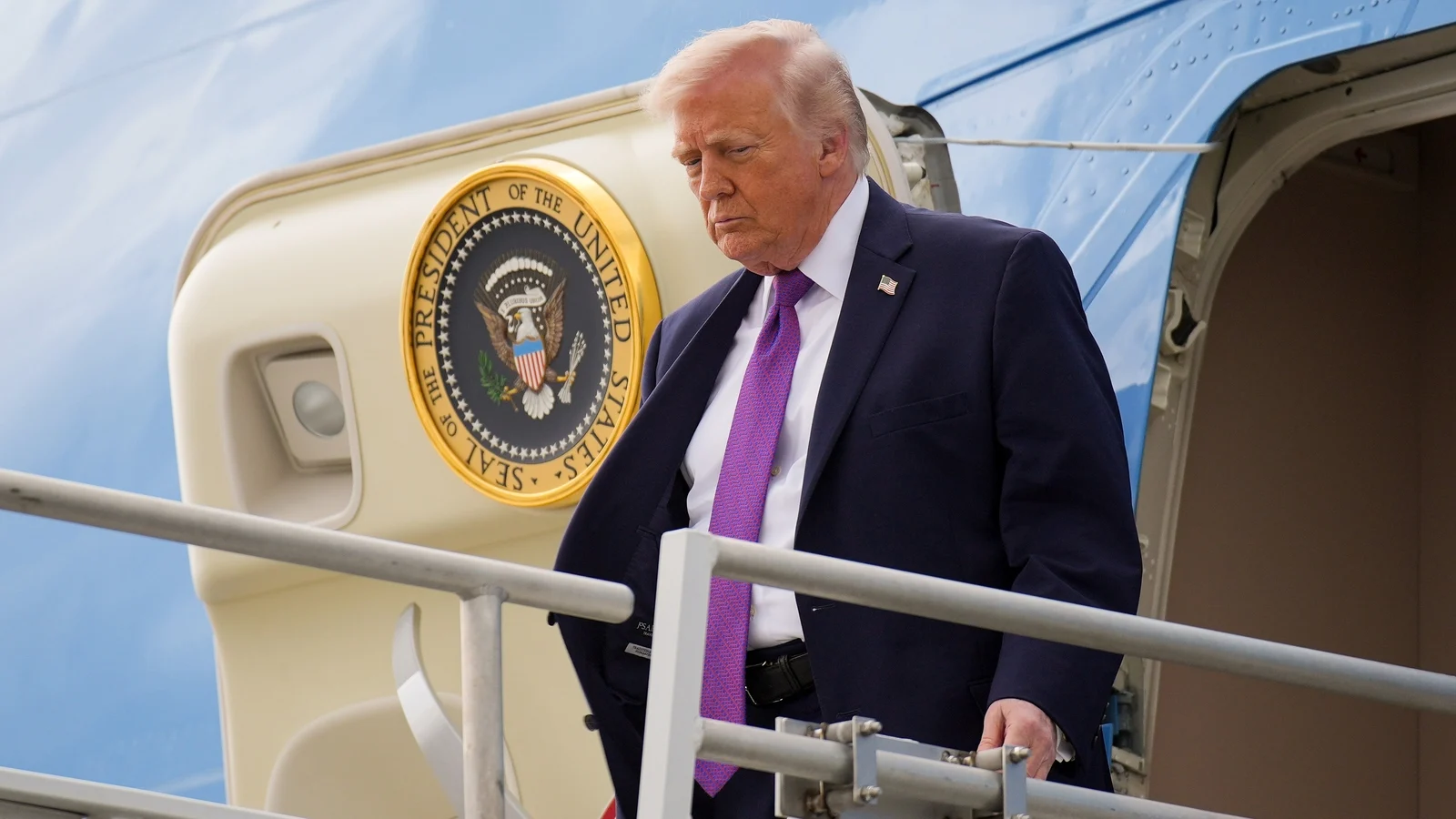 Iran War’s Economic Toll Mounts, Adding Pressure on Trump