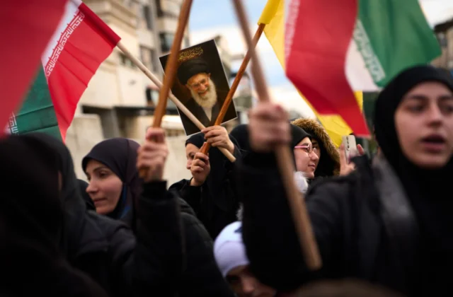Iran and U.S. harden positions in talks to end nearly month-old war