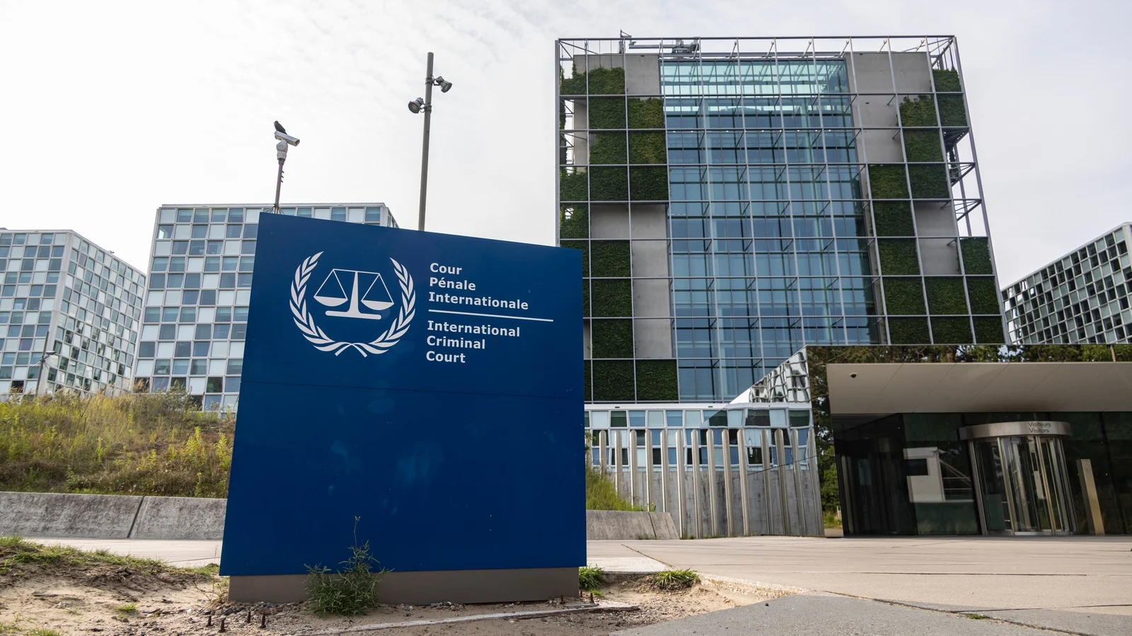 Judge did not reconsider working at ICC despite sanctions