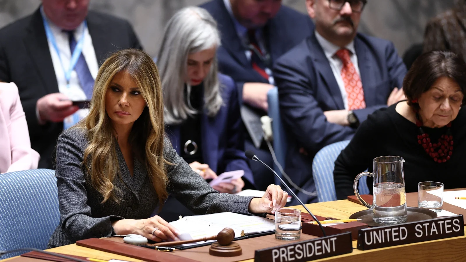 Melania Trump presides over UN meeting on children in war zones
