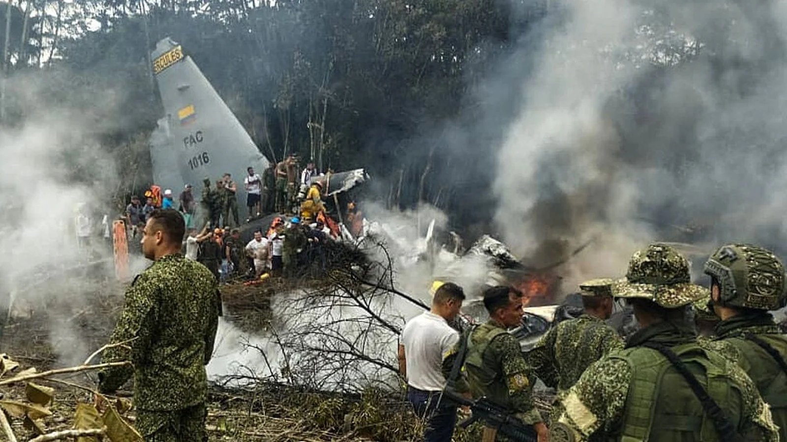 Military plane crash in Colombia leaves 77 hospitalized, one dead