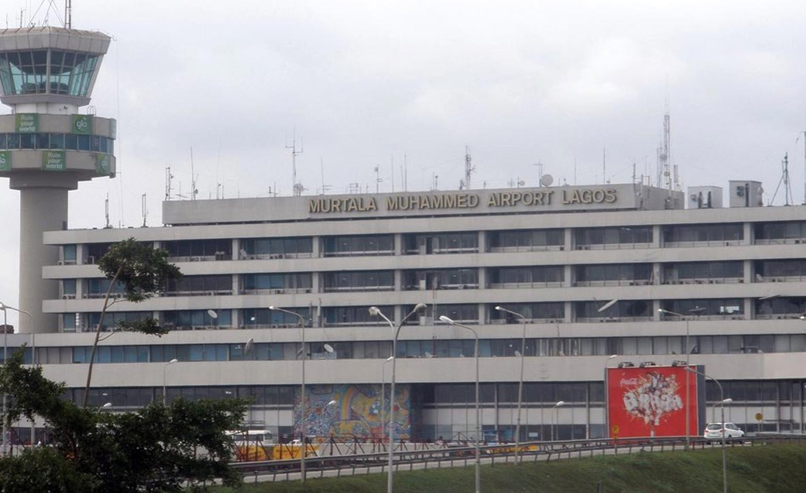 Nigerian Airports Face Congestion Amid New Cashless Policy Challenges
